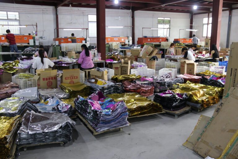 Foil balloon packing area for wholesale export orders