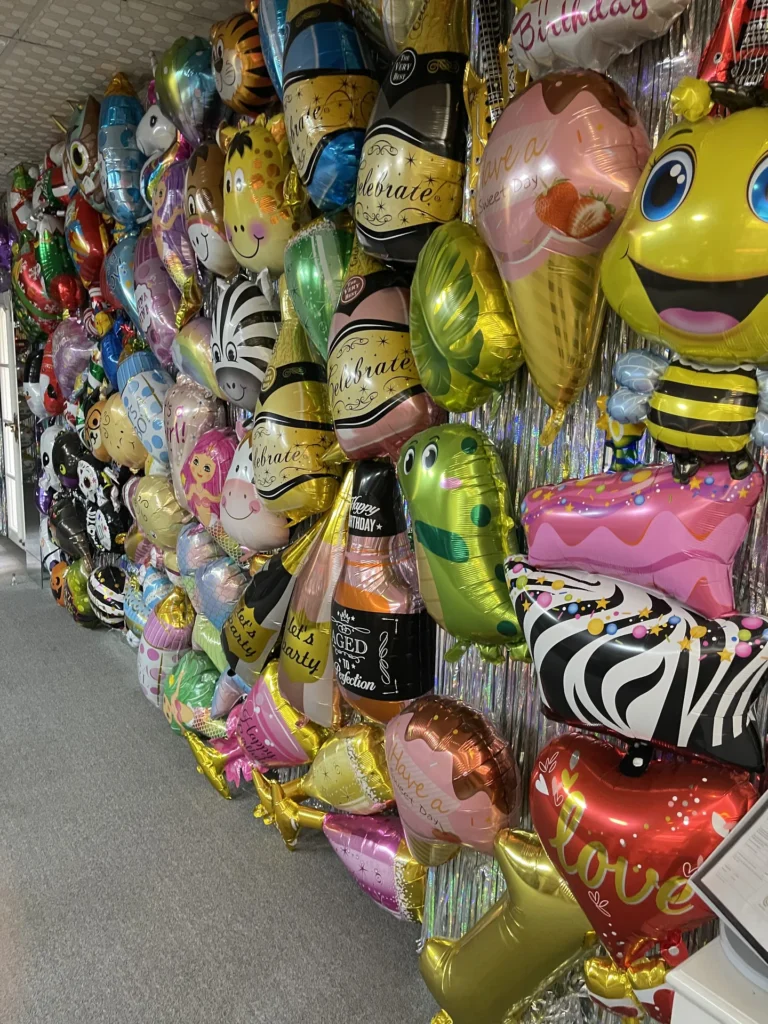Foiljoy Balloon Retail Wall Display 412