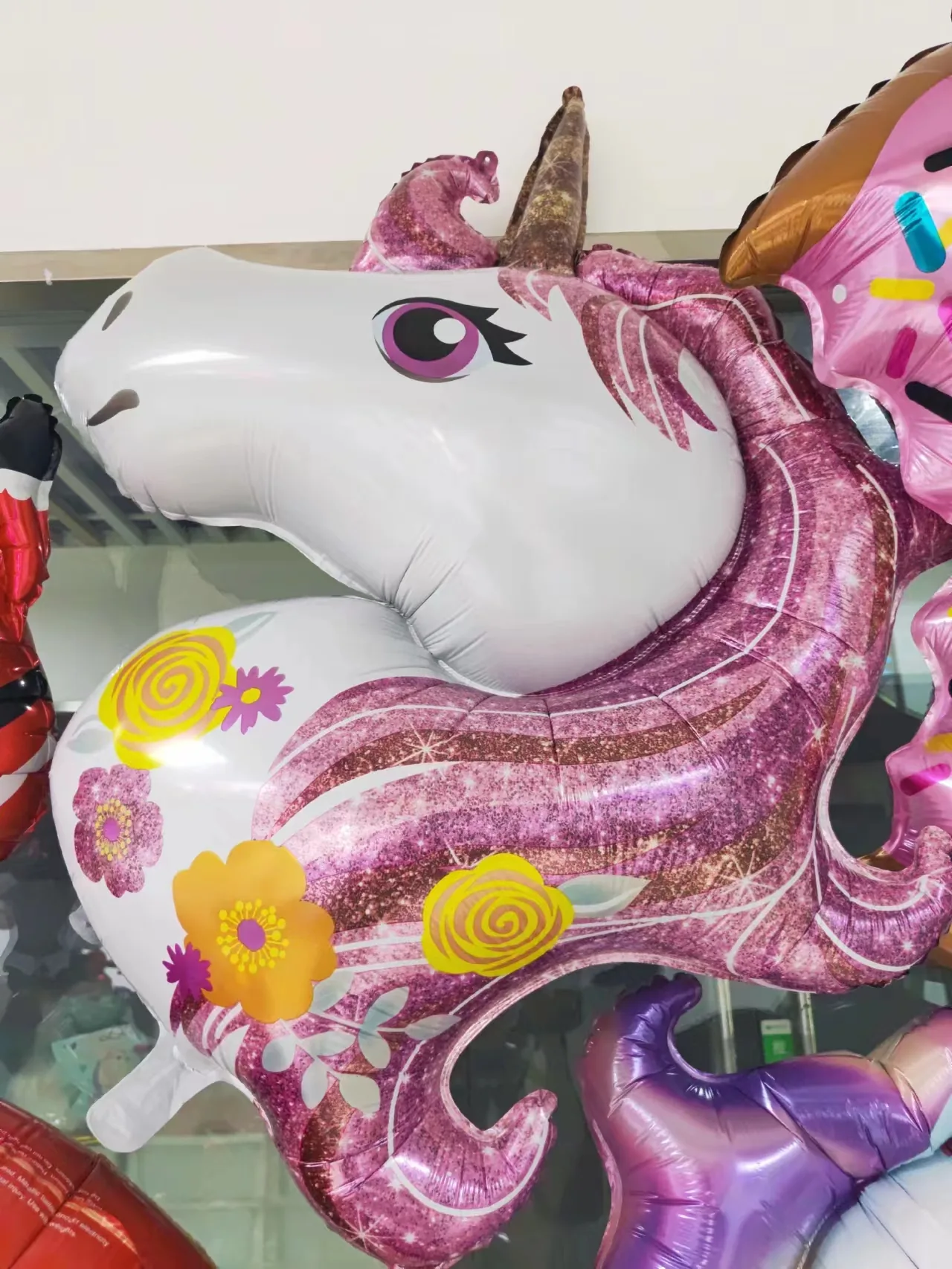 Producție de baloane personalizate în 10 zile