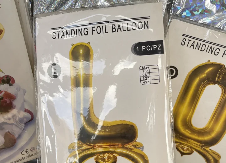 Custom foil balloon manufacturer private label packaging example
